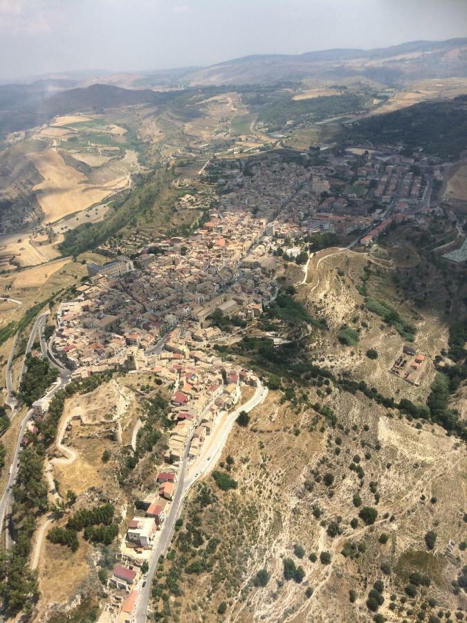 מלון Licodia Eubea Experience Il Paesino מראה חיצוני תמונה